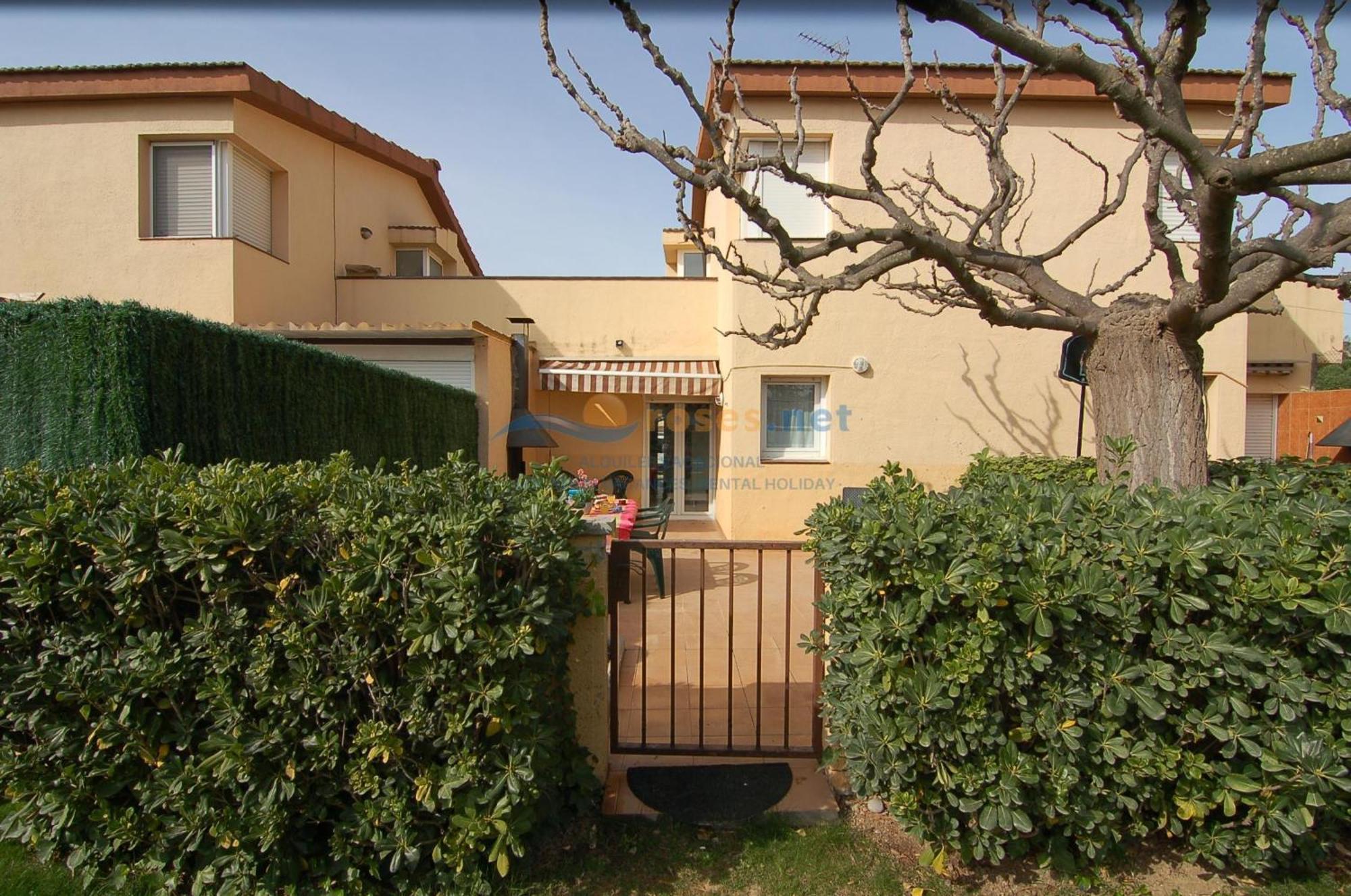 Rnet - Port Estrella 8 Villa Roses Exterior photo